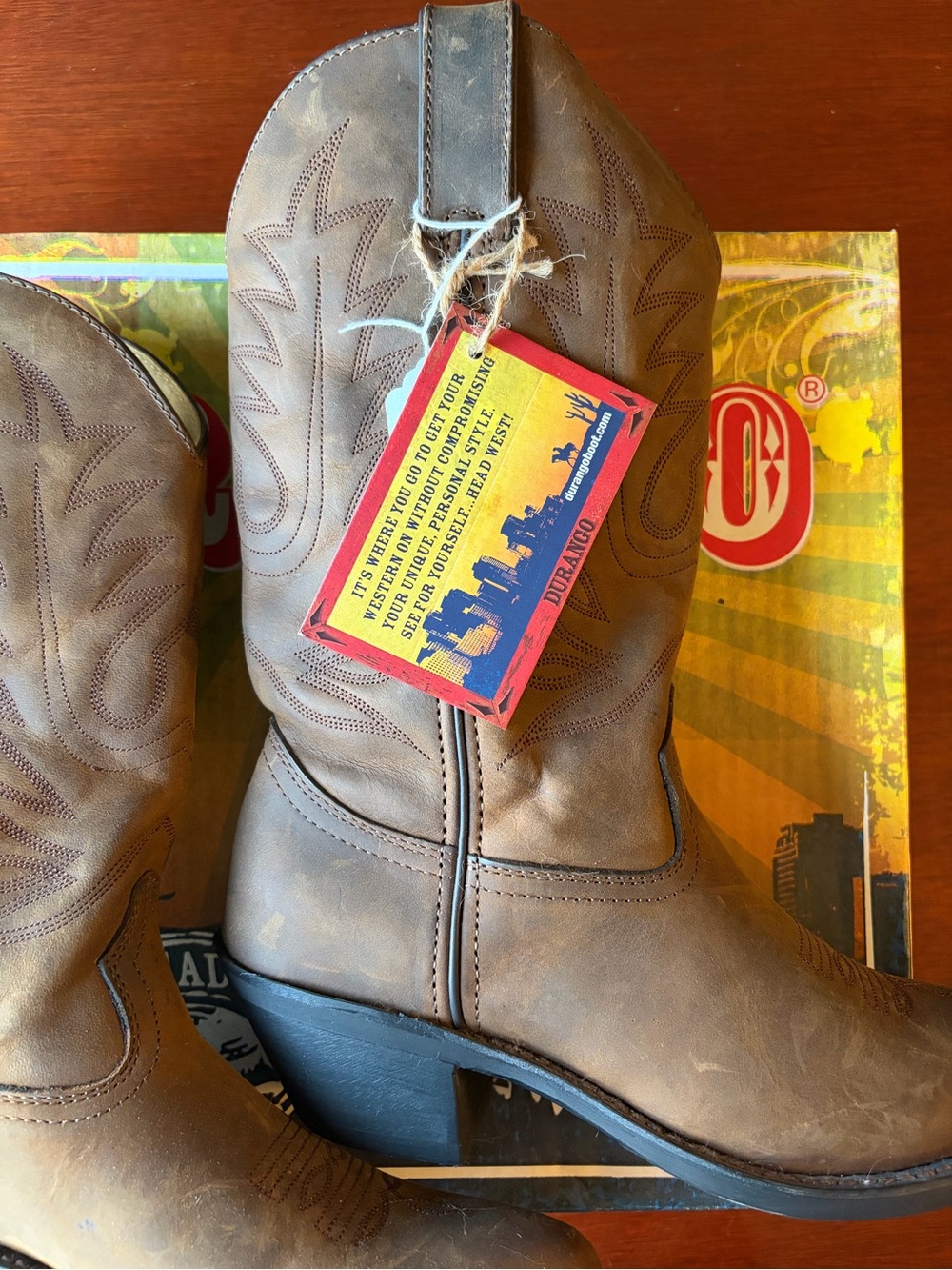 NWT Deadstock - Durango RD4112 Classic Women’s Western Boots 7